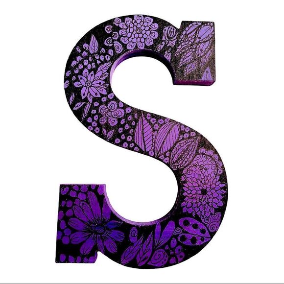 WOODEN OMBRÉ LETTER ‘S’ - Picture 1 of 2